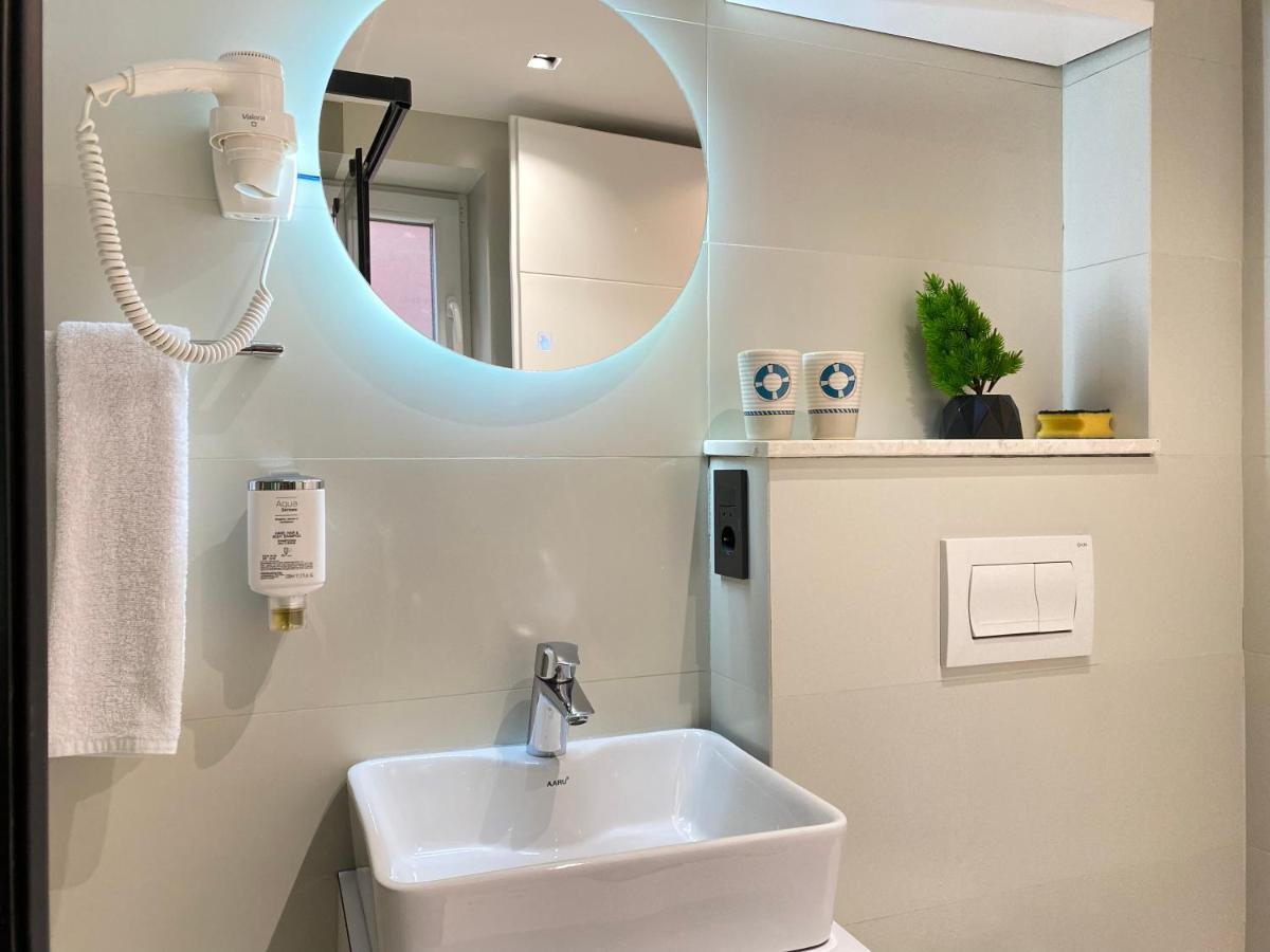 Cozy Apartment In Prishtine Bagian luar foto