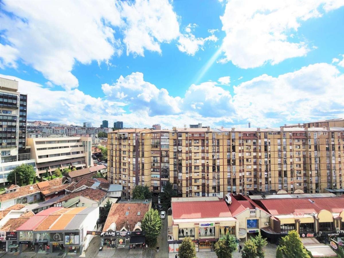 Cozy Apartment In Prishtine Bagian luar foto